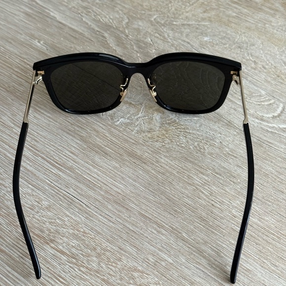 Saint Laurent Square Faced Sunglasses - Picture 4 of 4